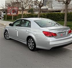 تويوتا أفالون